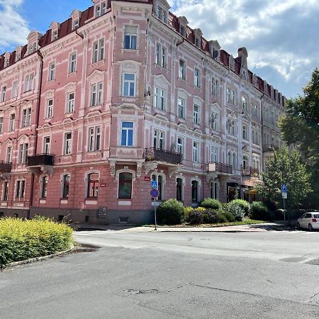 Apartment Alice Center كارلوفي فاري المظهر الخارجي الصورة
